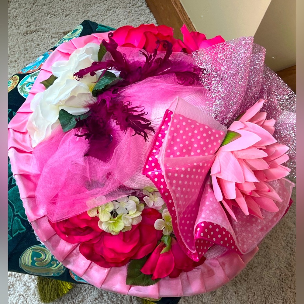 Incredible Von Lancelot Costumery Pink Floral 🌺Fascinator Hat 👒